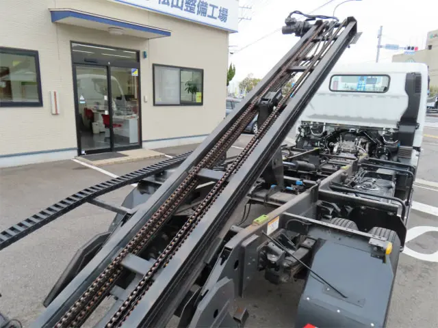 三菱 キャンター 2PG-FEB80(2WD)の写真50