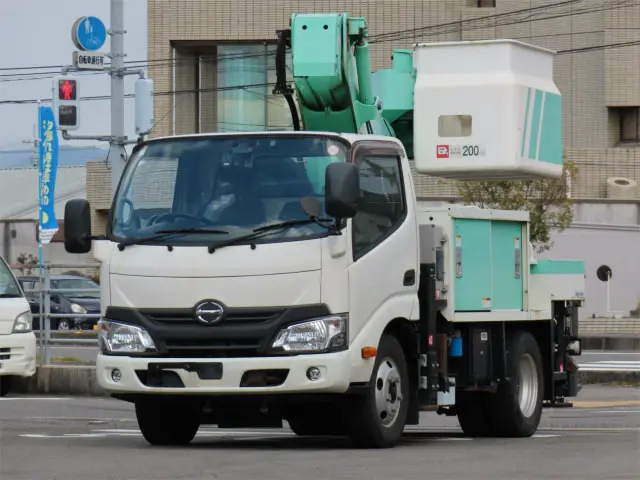 日野 デュトロ TKG-XZU600X(2WD)の写真2