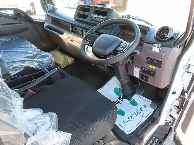 三菱 キャンター 2PG-FEB80(2WD)の写真11