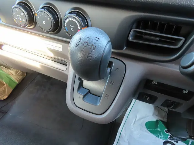 三菱 キャンター 2PG-FEB80(2WD)の写真19