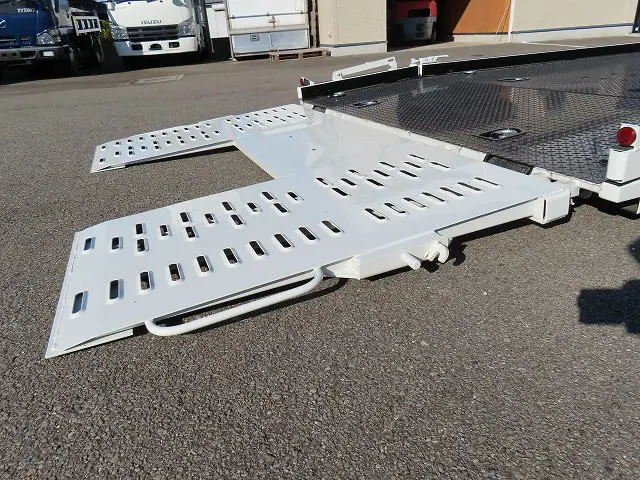 三菱 キャンター 2PG-FEB80(2WD)の写真31