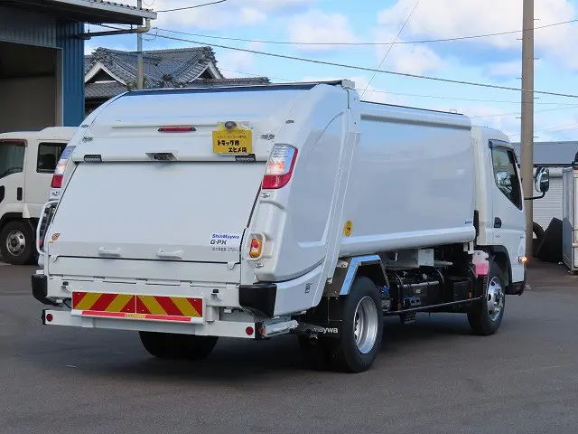 三菱 キャンター 2PG-FEB90(2WD)の写真2