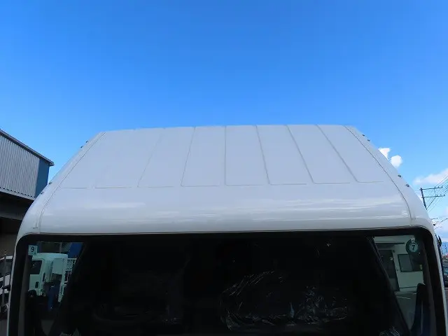 三菱 キャンター 2PG-FEB90(2WD)の写真6