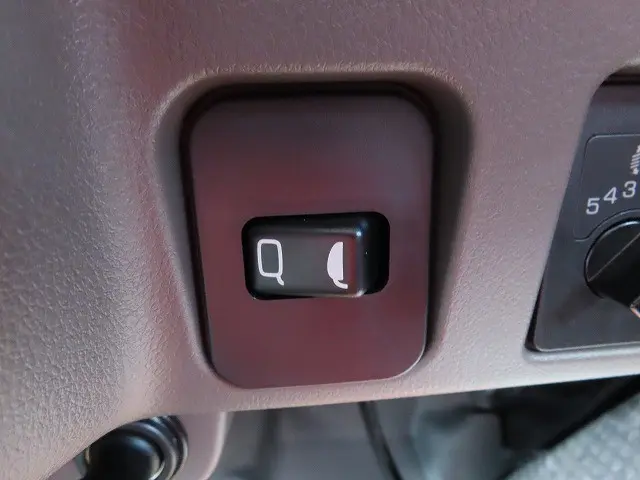 三菱 キャンター 2PG-FEB90(2WD)の写真15