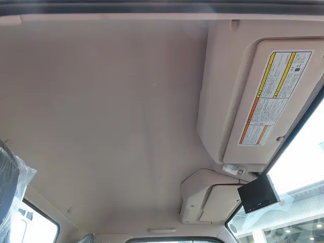 三菱 キャンター 2PG-FEB90(2WD)の写真22