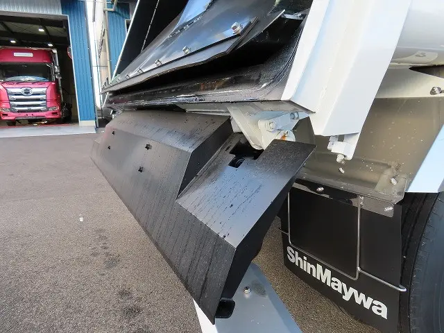 三菱 キャンター 2PG-FEB90(2WD)の写真37