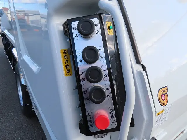 三菱 キャンター 2PG-FEB90(2WD)の写真39