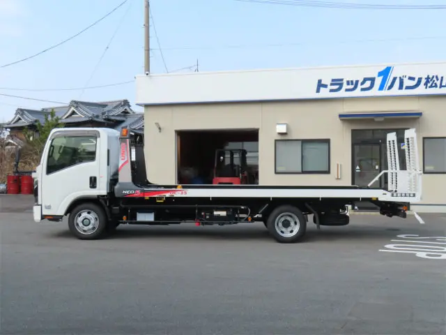 いすゞ エルフ 2RG-NPR88AM(2WD)の写真4