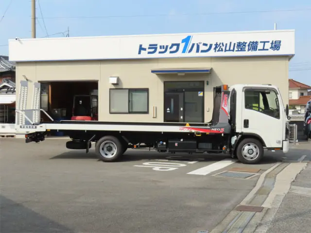 いすゞ エルフ 2RG-NPR88AM(2WD)の写真5