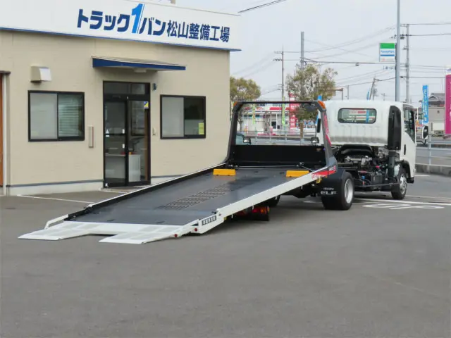 いすゞ エルフ 2RG-NPR88AM(2WD)の写真9