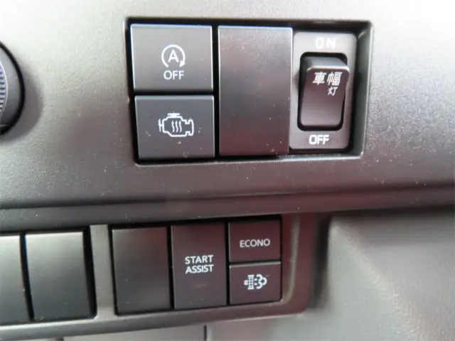 いすゞ エルフ 2RG-NPR88AM(2WD)の写真19