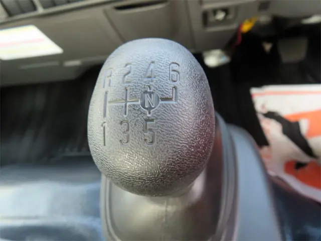 いすゞ エルフ 2RG-NPR88AM(2WD)の写真22