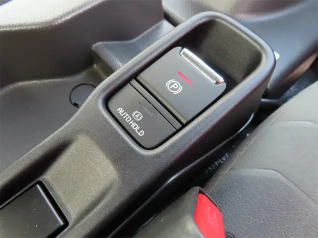 いすゞ エルフ 2RG-NPR88AM(2WD)の写真24