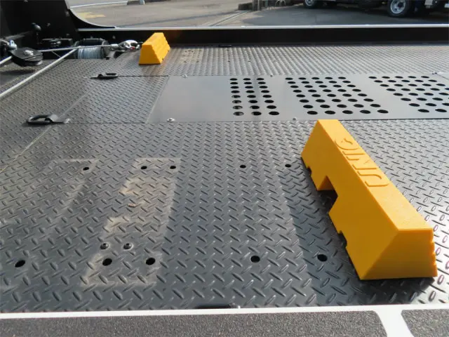 いすゞ エルフ 2RG-NPR88AM(2WD)の写真30