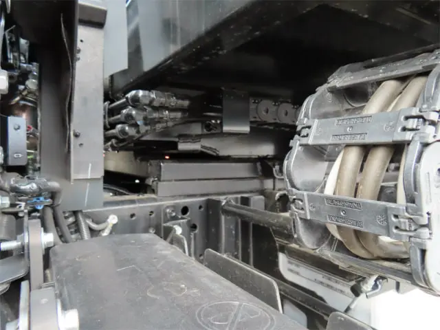 いすゞ エルフ 2RG-NPR88AM(2WD)の写真45