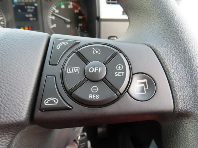 三菱 ファイター 2KG-FK65F(2WD)の写真16