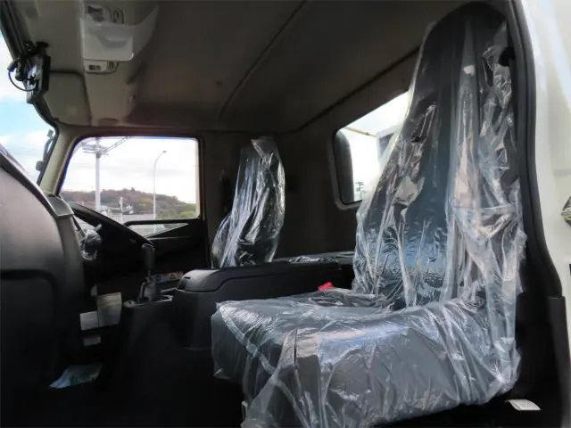 三菱 ファイター 2KG-FK62F(2WD)の写真10