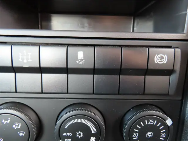 三菱 ファイター 2KG-FK62F(2WD)の写真15