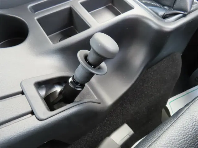 三菱 ファイター 2KG-FK62F(2WD)の写真21