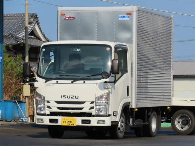 いすゞ エルフ TRG-NLR85AN(2WD)の写真1