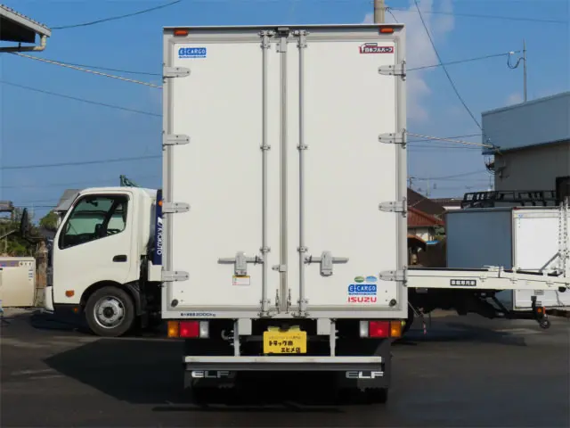 いすゞ エルフ TRG-NLR85AN(2WD)の写真8