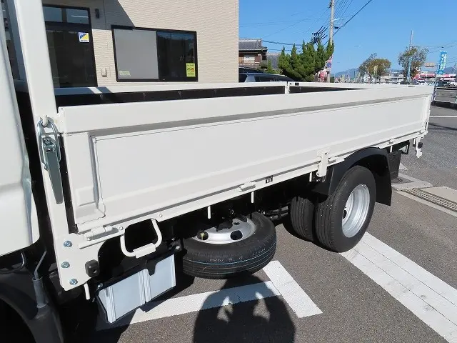 日野 デュトロ 2KG-XZC605M(2WD)の写真35