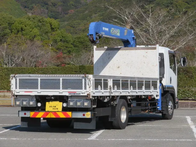 いすゞ フォワード 2RG-FSR90S2(2WD)の写真3