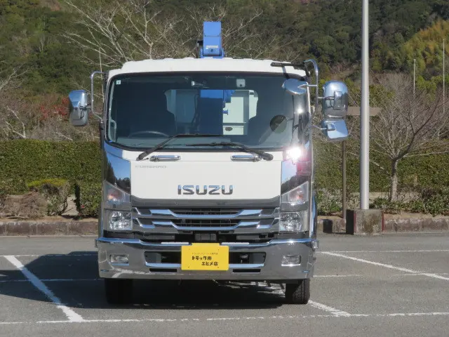 いすゞ フォワード 2RG-FSR90S2(2WD)の写真6