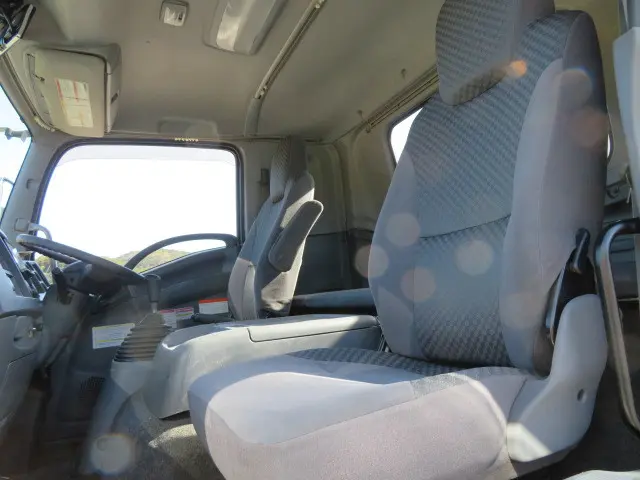 いすゞ フォワード 2RG-FSR90S2(2WD)の写真10