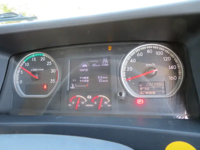 いすゞ フォワード 2RG-FSR90S2(2WD)の写真11