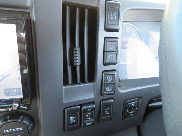 いすゞ フォワード 2RG-FSR90S2(2WD)の写真15