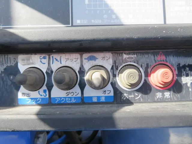 いすゞ フォワード 2RG-FSR90S2(2WD)の写真37