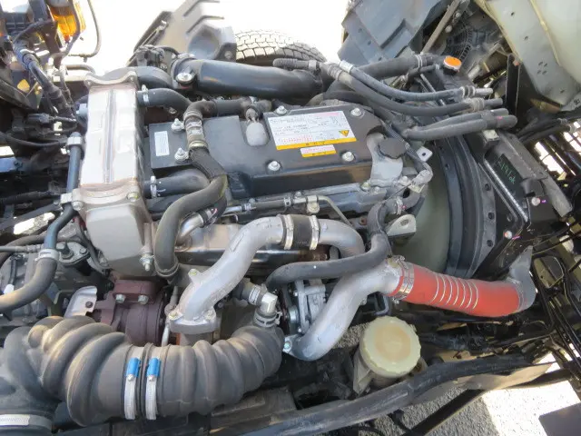 いすゞ フォワード 2RG-FSR90S2(2WD)の写真40