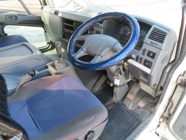 三菱 ファイター QKG-FK62FZ(2WD)の写真5