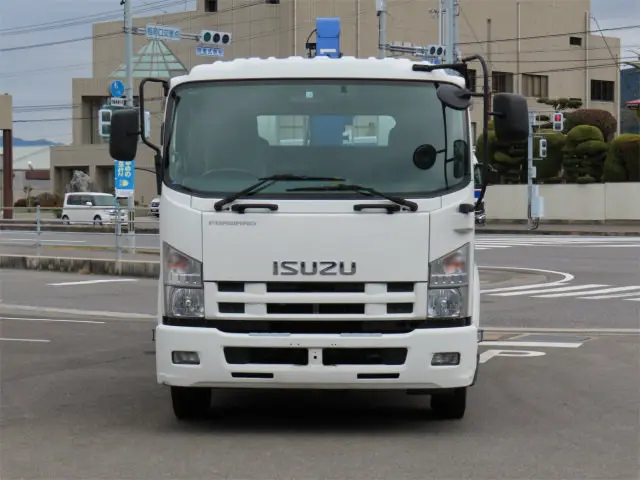いすゞ フォワード SKG-FRR90S2(2WD)の写真6
