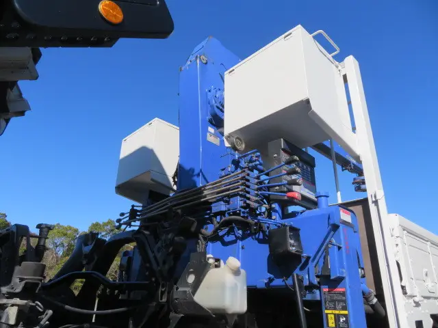 いすゞ フォワード SKG-FRR90S2(2WD)の写真16