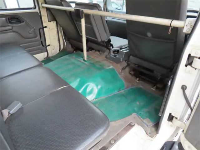 いすゞ フォワード SKG-FRR90S2(2WD)の写真19