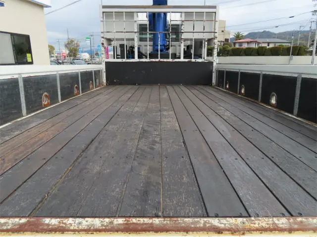 いすゞ フォワード SKG-FRR90S2(2WD)の写真24