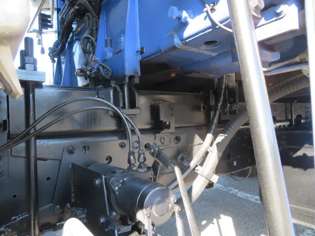 いすゞ フォワード SKG-FRR90S2(2WD)の写真24