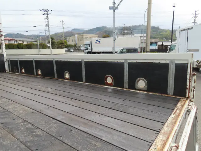 いすゞ フォワード SKG-FRR90S2(2WD)の写真27