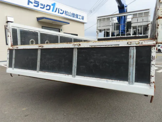 いすゞ フォワード SKG-FRR90S2(2WD)の写真28