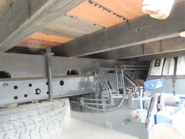 いすゞ フォワード SKG-FRR90S2(2WD)の写真45