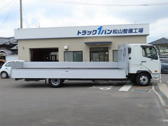 三菱 ファイター 2KG-FK62F(2WD)の写真8