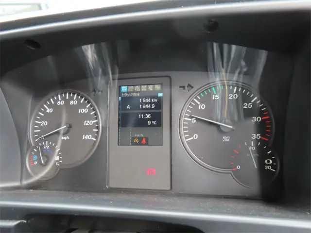 三菱 ファイター 2KG-FK62F(2WD)の写真12