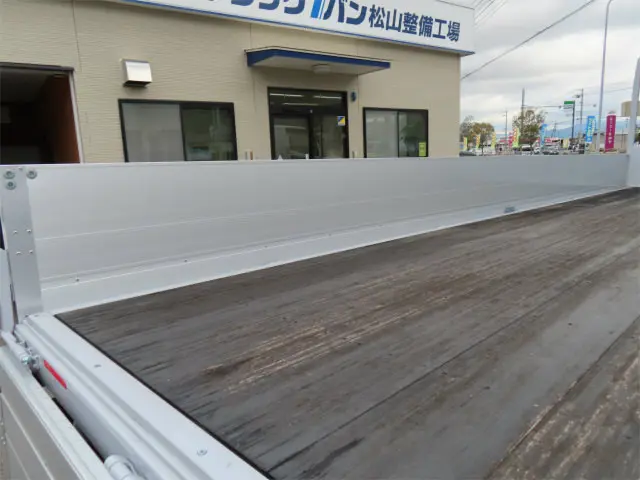 三菱 ファイター 2KG-FK62F(2WD)の写真30