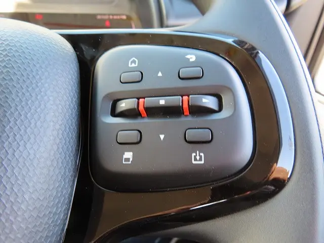 三菱 キャンター 2RG-FBAV0(2WD)の写真18