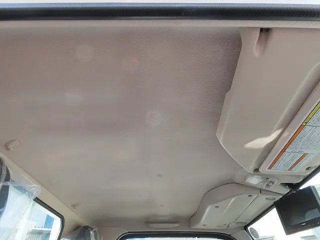 三菱 キャンター 2RG-FBAV0(2WD)の写真24