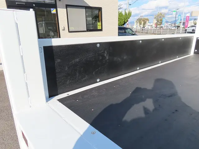 三菱 キャンター 2RG-FBAV0(2WD)の写真27