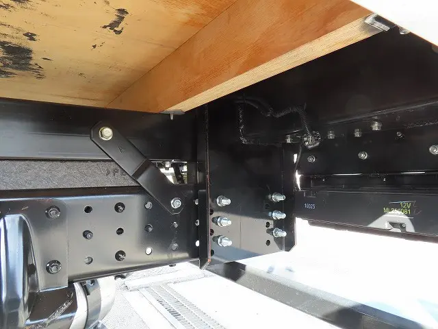 三菱 キャンター 2RG-FBAV0(2WD)の写真44