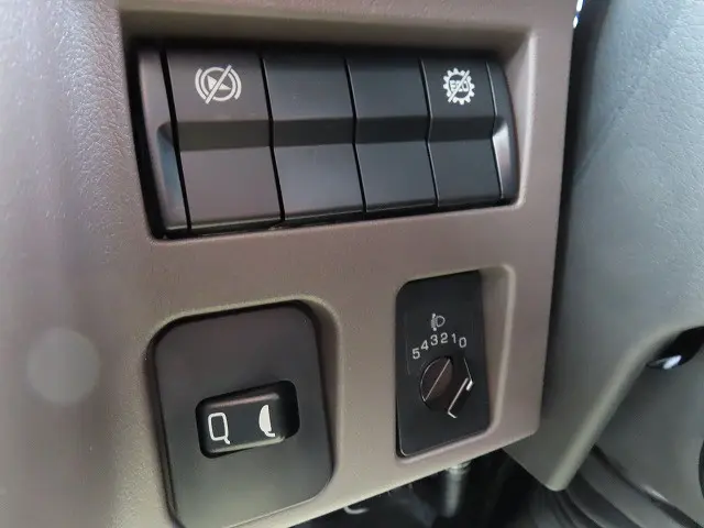 三菱 キャンター 2RG-FBA20(2WD)の写真17